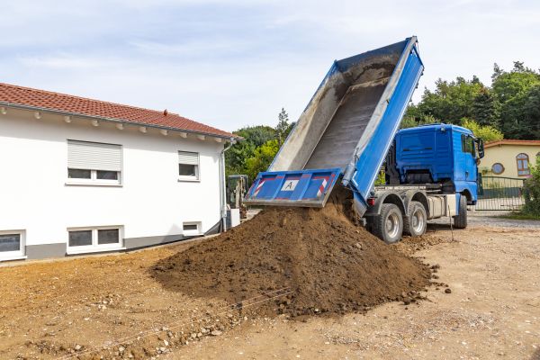 Garden Dirt Delivery in South Jordan